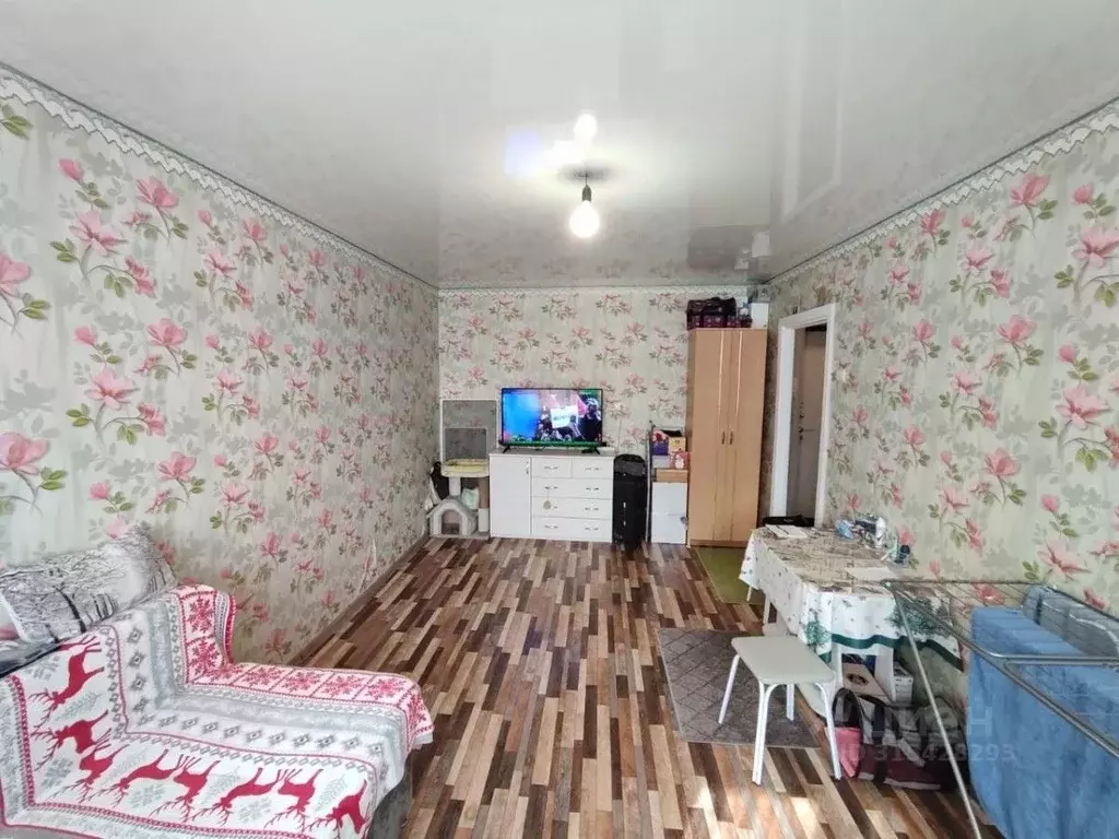 1-к кв. Омская область, Омск просп. Космический, 18А (29.3 м) - Фото 0