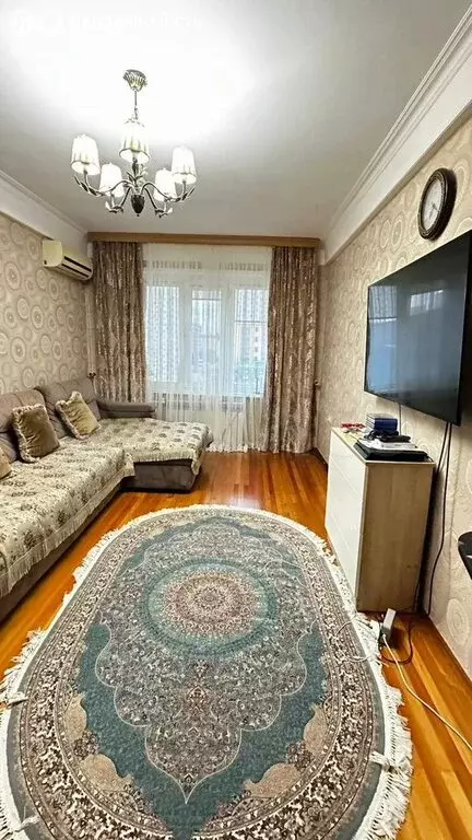 3-комнатная квартира: Махачкала, проспект Насрутдинова, 22А (71 м) - Фото 1