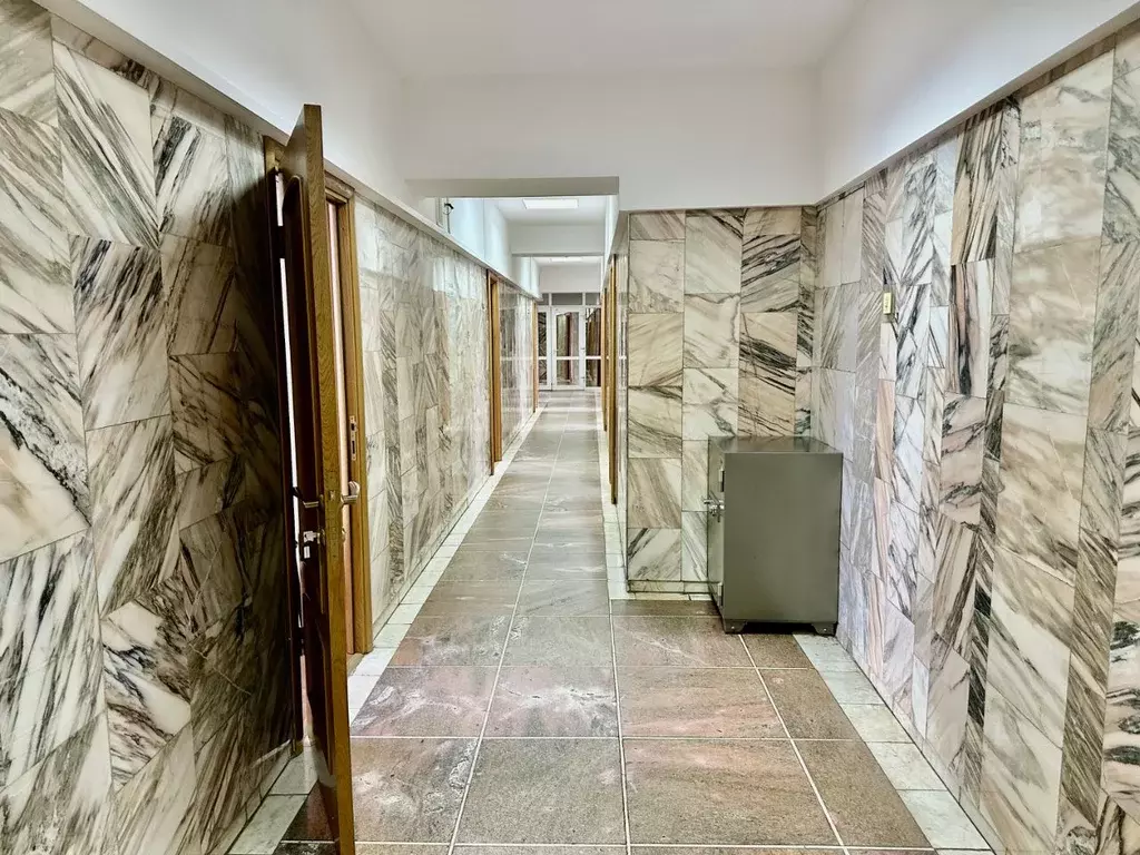 Помещение свободного назначения в Иркутская область, Иркутск ул. ... - Фото 1