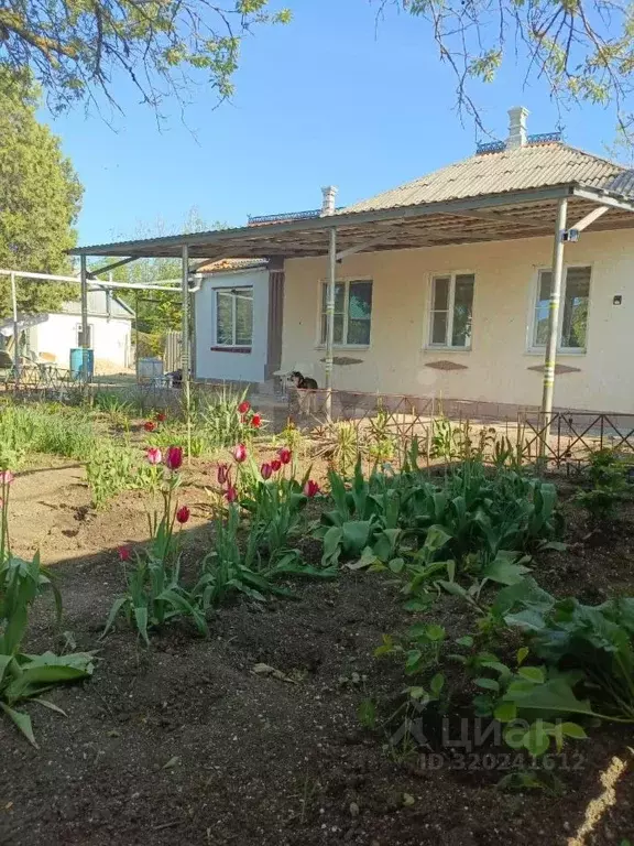 Дом в Краснодарский край, Ейский район, Должанская ст-ца Садовая ул. ... - Фото 1
