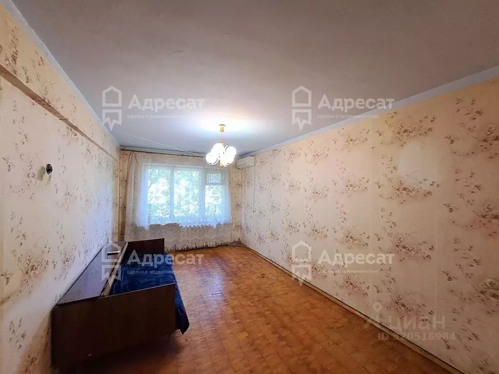 2-к кв. Волгоградская область, Волгоград ул. Милиционера Буханцева, 4 ... - Фото 0