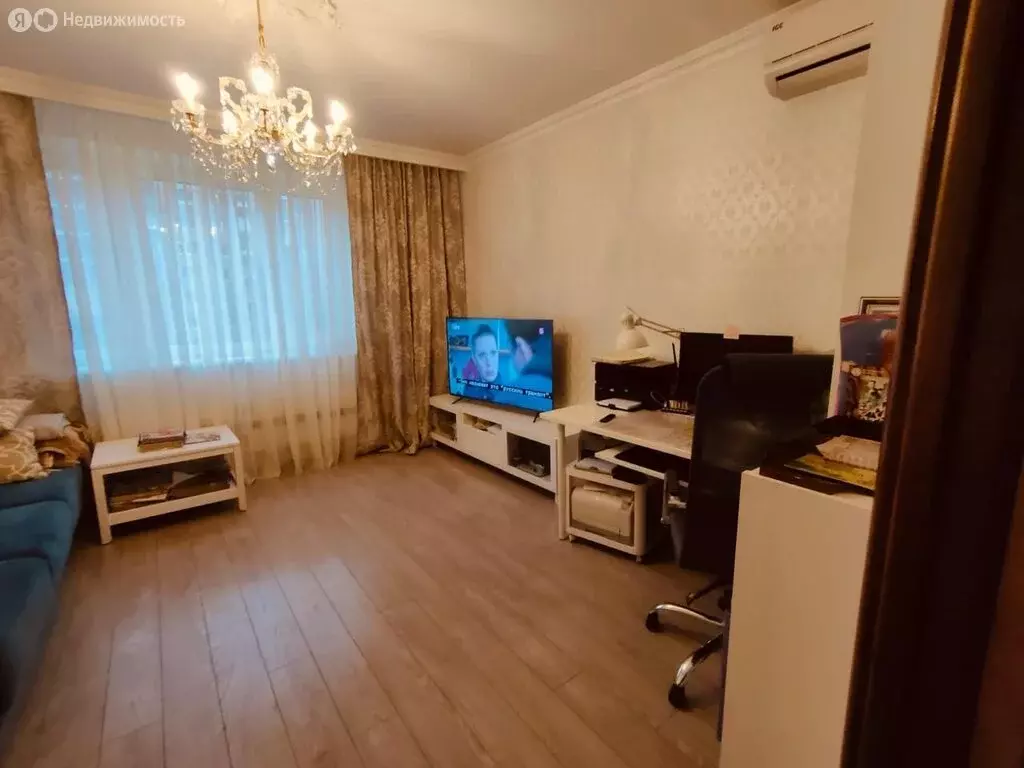 4-комнатная квартира: Москва, Краснодонская улица, 39 (85.6 м) - Фото 1