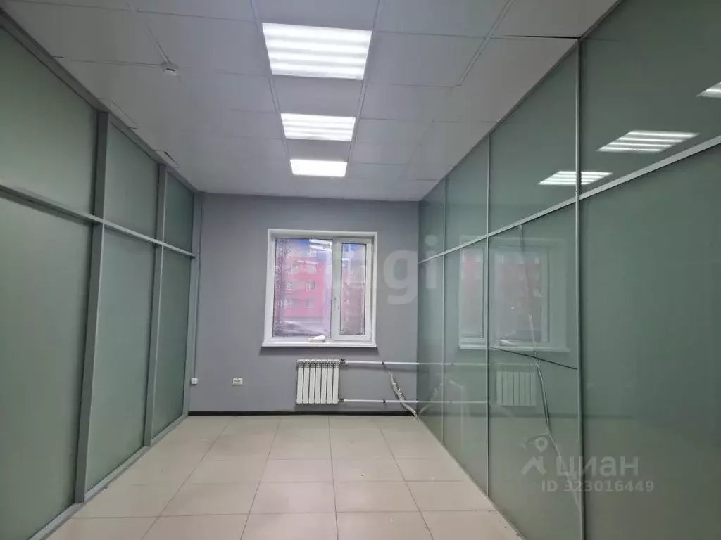 Офис в Ямало-Ненецкий АО, Новый Уренгой просп. Губкина, 14А (21 м) - Фото 1