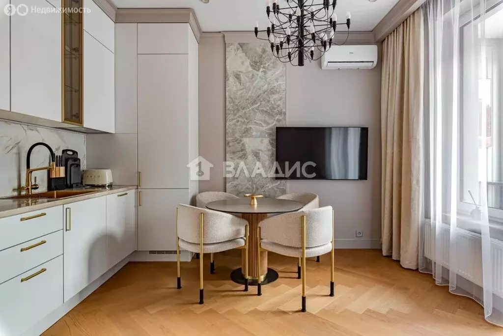 3-комнатная квартира: Москва, Винницкая улица, 8к4 (62 м) - Фото 0
