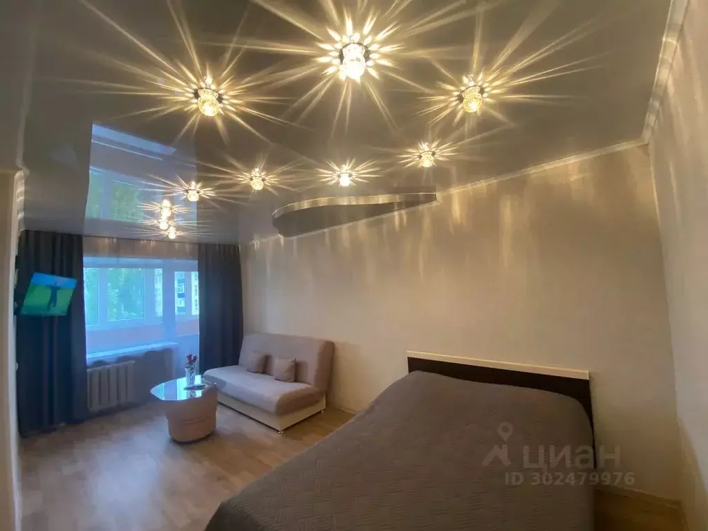 1-к кв. Башкортостан, Ишимбай ул. Губкина, 40 (33.0 м) - Фото 0