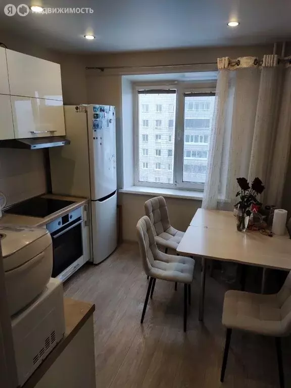 2-комнатная квартира: Северск, улица Калинина, 131 (49.8 м) - Фото 1