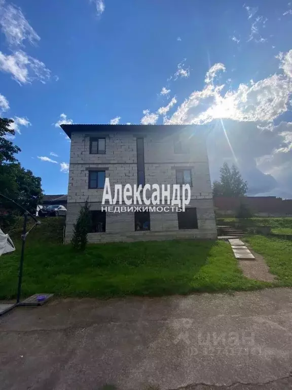 Дом в Ленинградская область, Выборг Петровский мкр, пос. Выборгский, ... - Фото 1