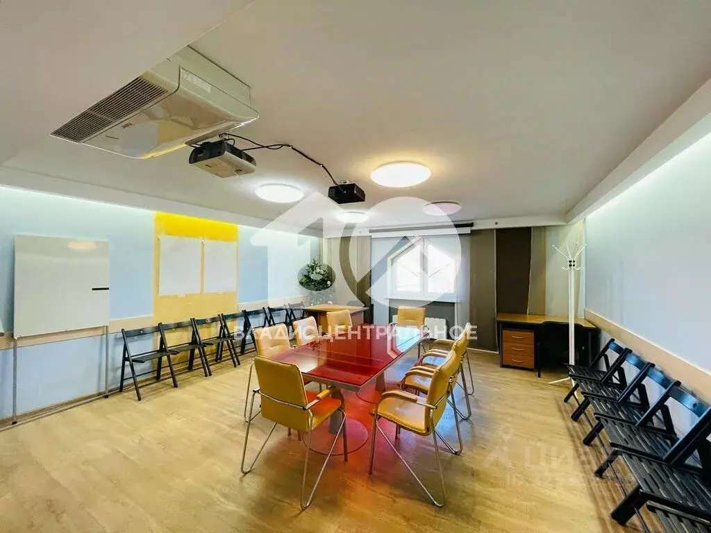 Офис в Новосибирская область, Новосибирск Красный просп., 77Б (33 м) - Фото 1