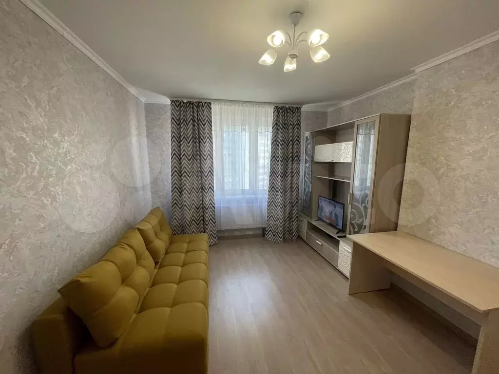 1-к. квартира, 40 м, 10/16 эт. - Фото 1