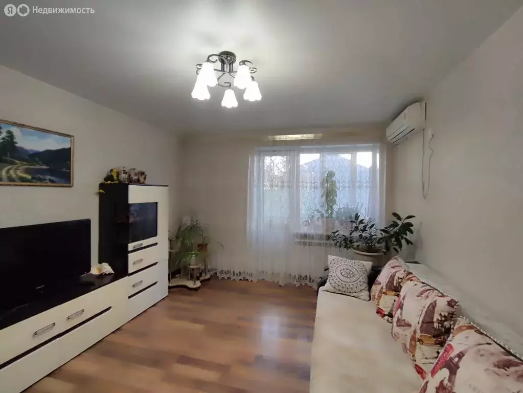 2-комнатная квартира: Ейск, Коммунистическая улица, 20/6 (54.5 м) - Фото 0