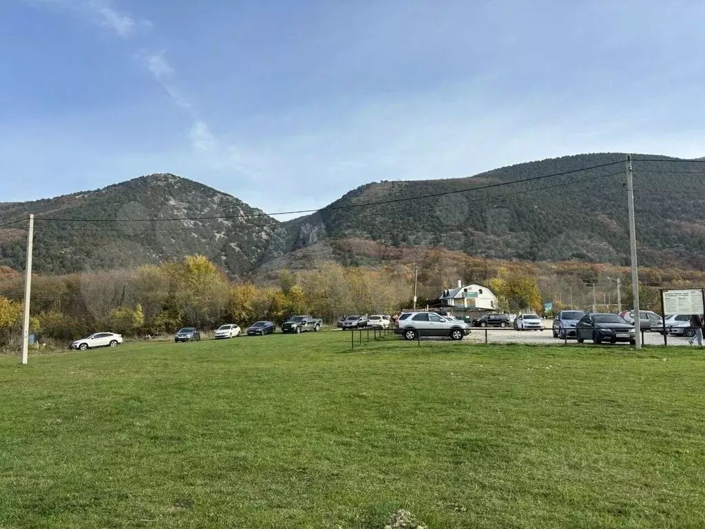 Участок в Севастополь с. Колхозное, ул. Горная, 2 (10.0 сот.) - Фото 1