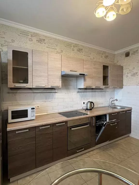 3-к. квартира, 90 м, 18/22 эт. - Фото 1