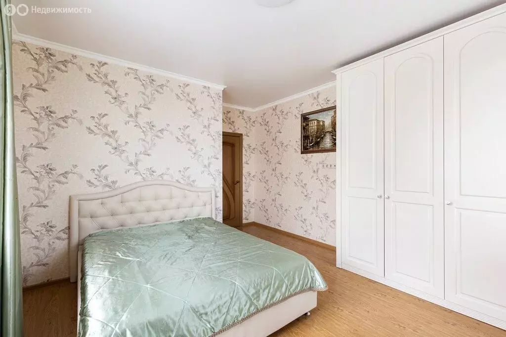 2-комнатная квартира: Знамя Октября, микрорайон Родники, 10 (70.8 м) - Фото 0