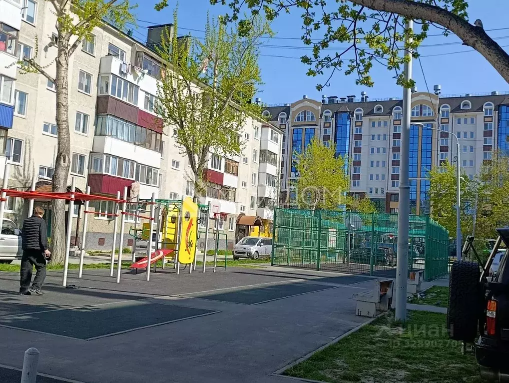 2-к кв. Сахалинская область, Южно-Сахалинск просп. Победы, 76 (44.0 м) - Фото 1