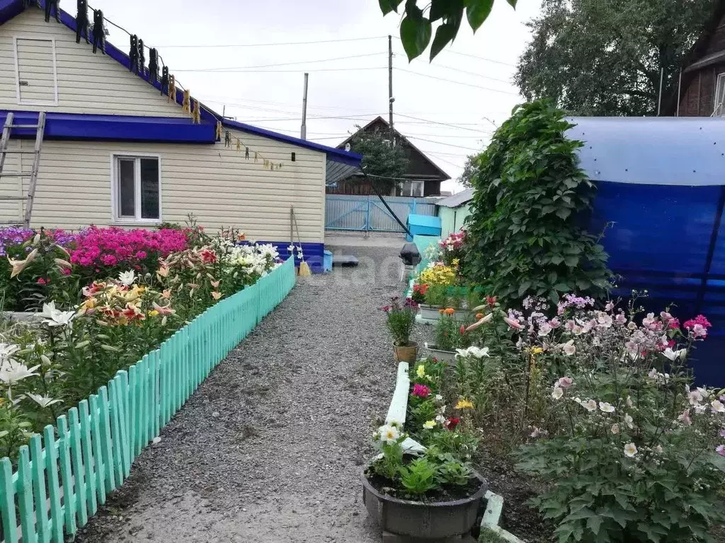 Дом в Сахалинская область, Южно-Сахалинск Молодежная ул., 5 (65 м) - Фото 1