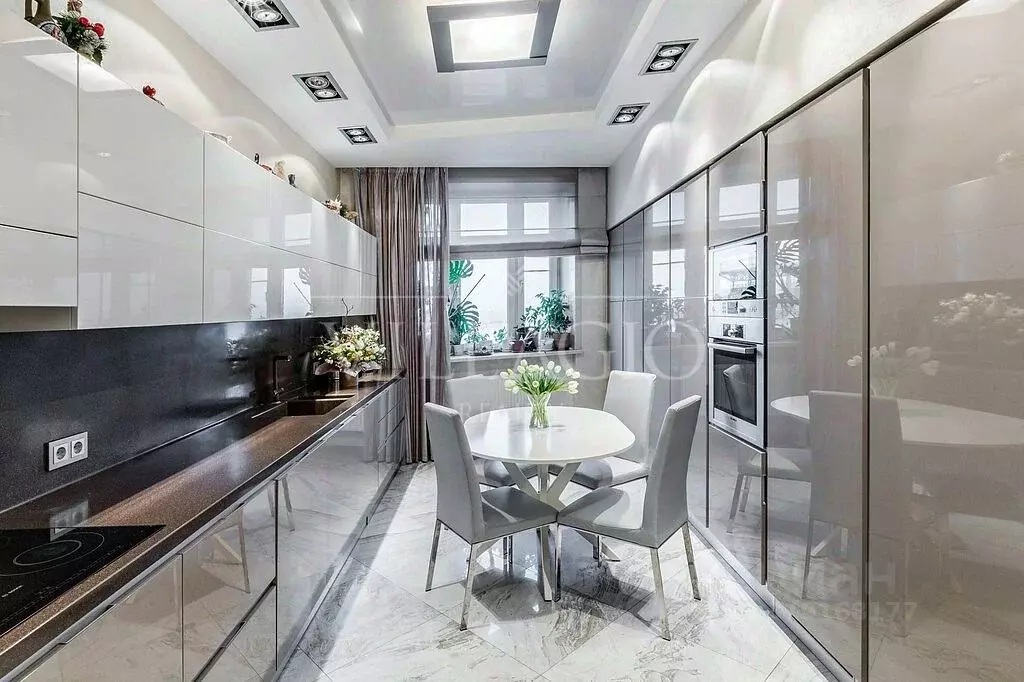 3-к кв. Москва ул. Маршала Катукова, 24к1 (75.5 м) - Фото 0