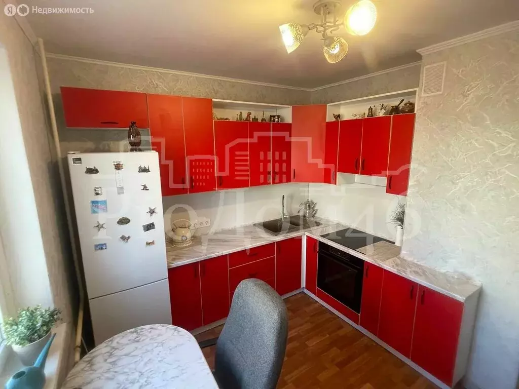 3-комнатная квартира: Курск, проспект Анатолия Дериглазова, 55 (79 м) - Фото 2