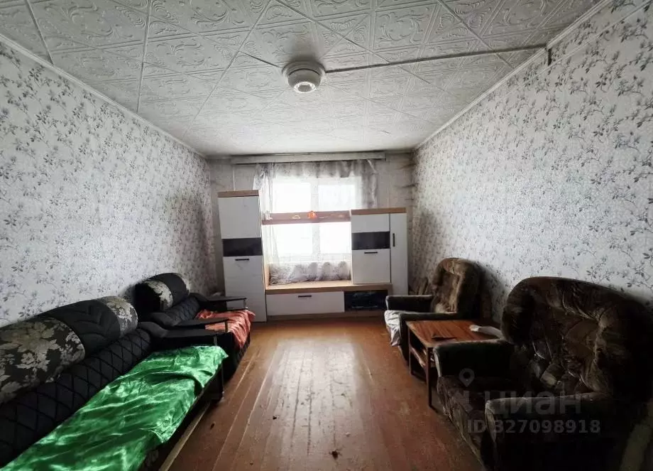 Дом в Пермский край, Александровск Яйва пгт, ул. Демьяна Бедного, 57 ... - Фото 2