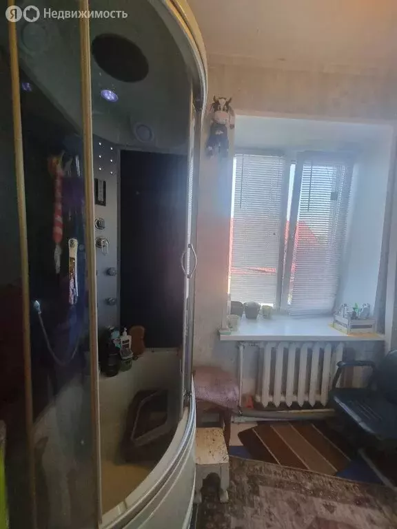 2-комнатная квартира: Усть-Абакан, Октябрьская улица, 3 (50 м) - Фото 0