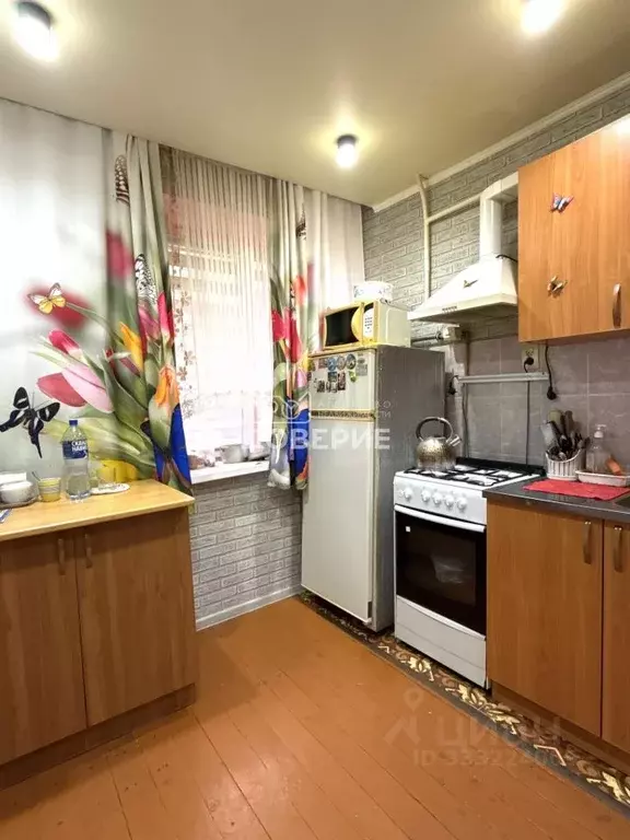 1-к кв. Челябинская область, Златоуст ул. Шевченко, 2 (30.0 м) - Фото 1