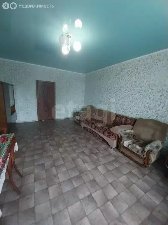 3-комнатная квартира: Киселёвск, улица Лутугина, 13 (76.1 м) - Фото 1