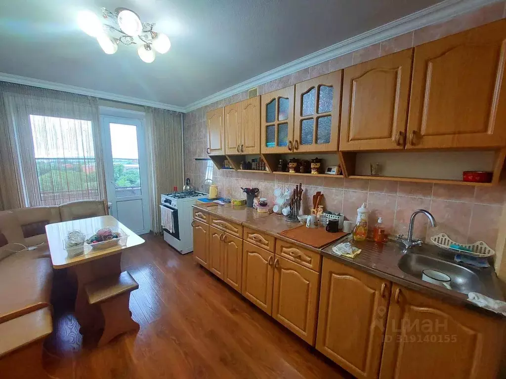3-к кв. Северная Осетия, Владикавказ Иристонская ул., 38А (68.0 м) - Фото 0