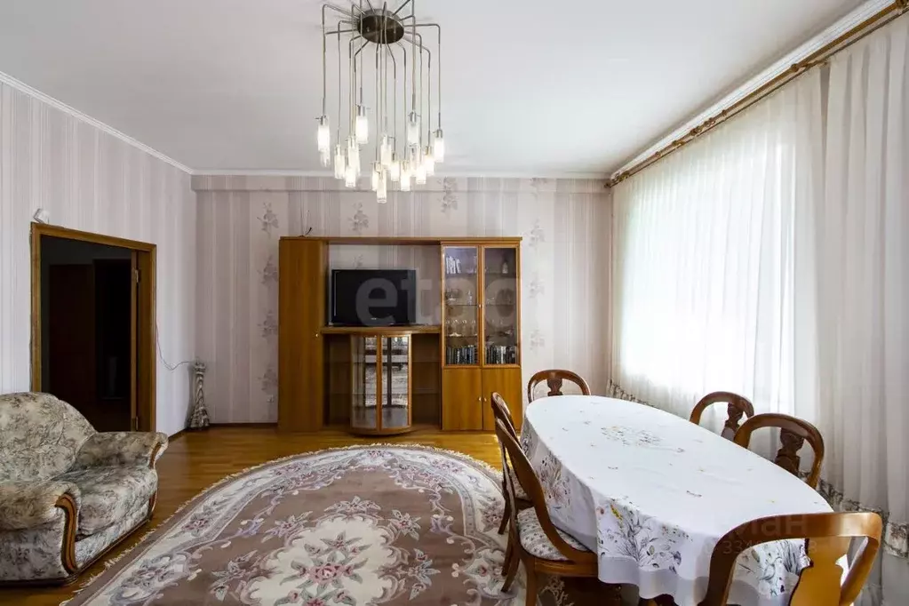 3-к кв. Тюменская область, Тюмень Холодильная ул., 84/2 (101.8 м) - Фото 1