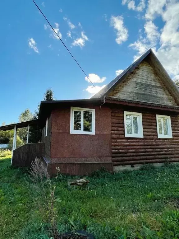 Дом в Новгородская область, Новгородский район, Савинское с/пос, д. ... - Фото 1