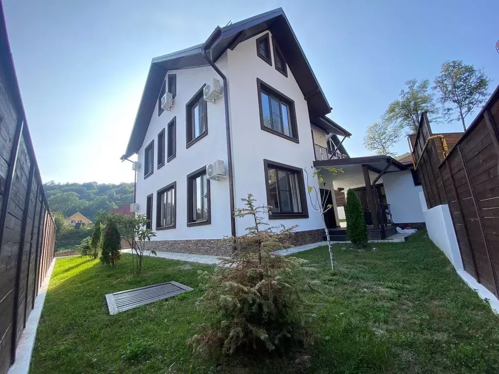 Дом в Краснодарский край, Сочи городской округ, с. Медовеевка  (230 м) - Фото 2