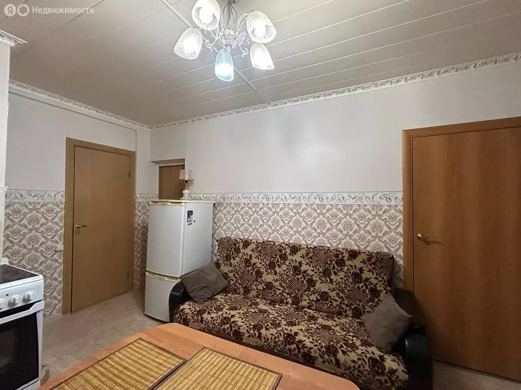 3-комнатная квартира: Иркутск, улица Лопатина, 17 (47.3 м) - Фото 1