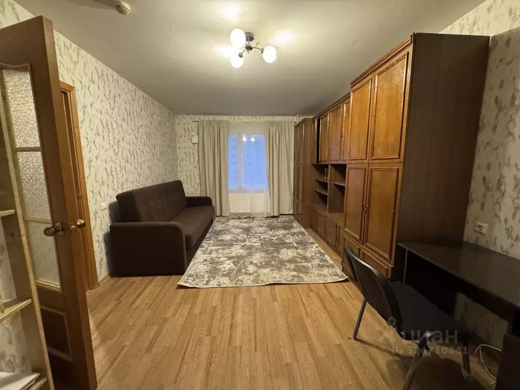 1-к кв. Санкт-Петербург ул. Бадаева, 8к2 (36.0 м) - Фото 1