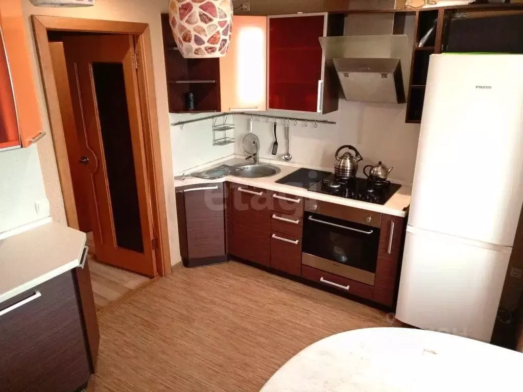 3-к кв. Краснодарский край, Ейск Красная ул. (66.9 м) - Фото 1