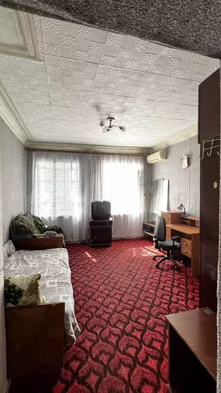 Комната 17 м в 3-к., 2/3 эт. - Фото 0