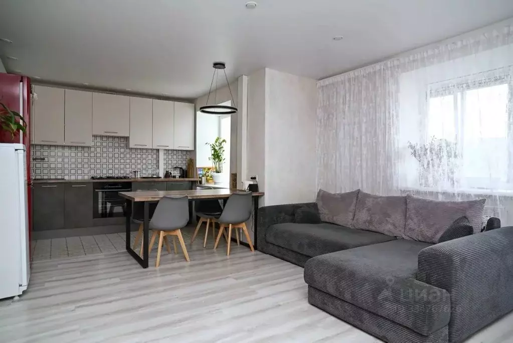 3-к кв. Татарстан, Казань ул. Вишневского, 14 (63.0 м) - Фото 2