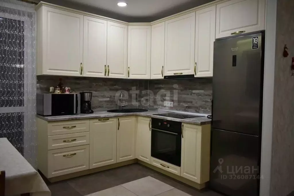 4-к кв. Алтайский край, Барнаул ул. Никитина, 107 (85.0 м) - Фото 2