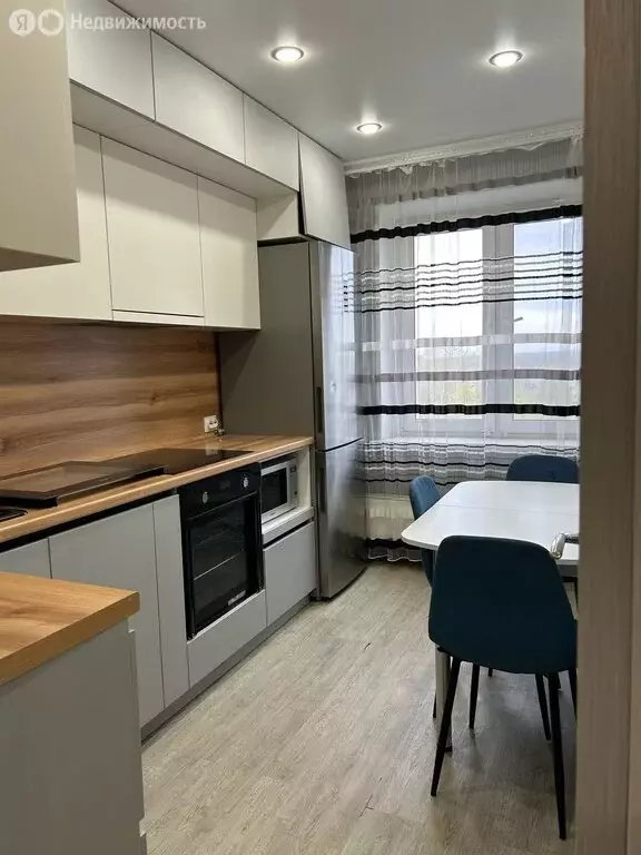 3-комнатная квартира: Томск, улица Сергея Лазо, 26 (66 м) - Фото 1