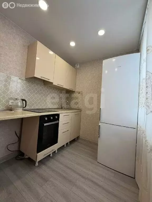 3-комнатная квартира: Искитим, микрорайон Южный, 33 (57.9 м) - Фото 2