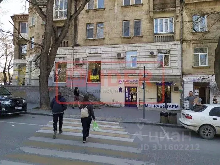 Торговая площадь в Севастополь просп. Нахимова, 17 (70 м) - Фото 1