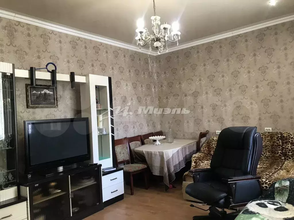 3-к. квартира, 82,8 м, 1/9 эт. - Фото 0