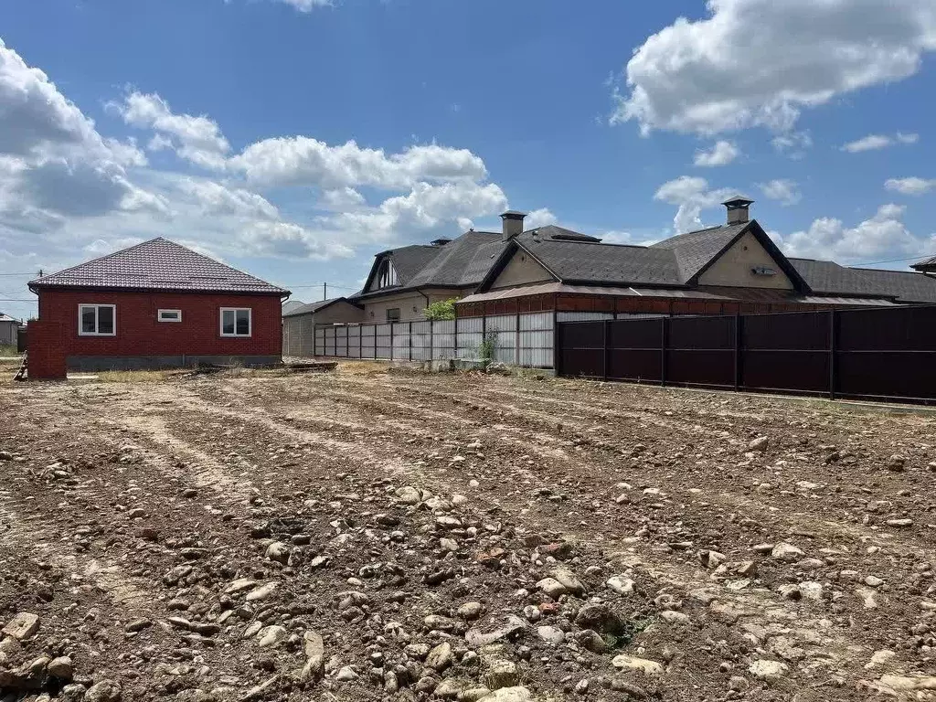 Участок в Адыгея, Майкоп городской округ, пос. Северный пер. ... - Фото 0