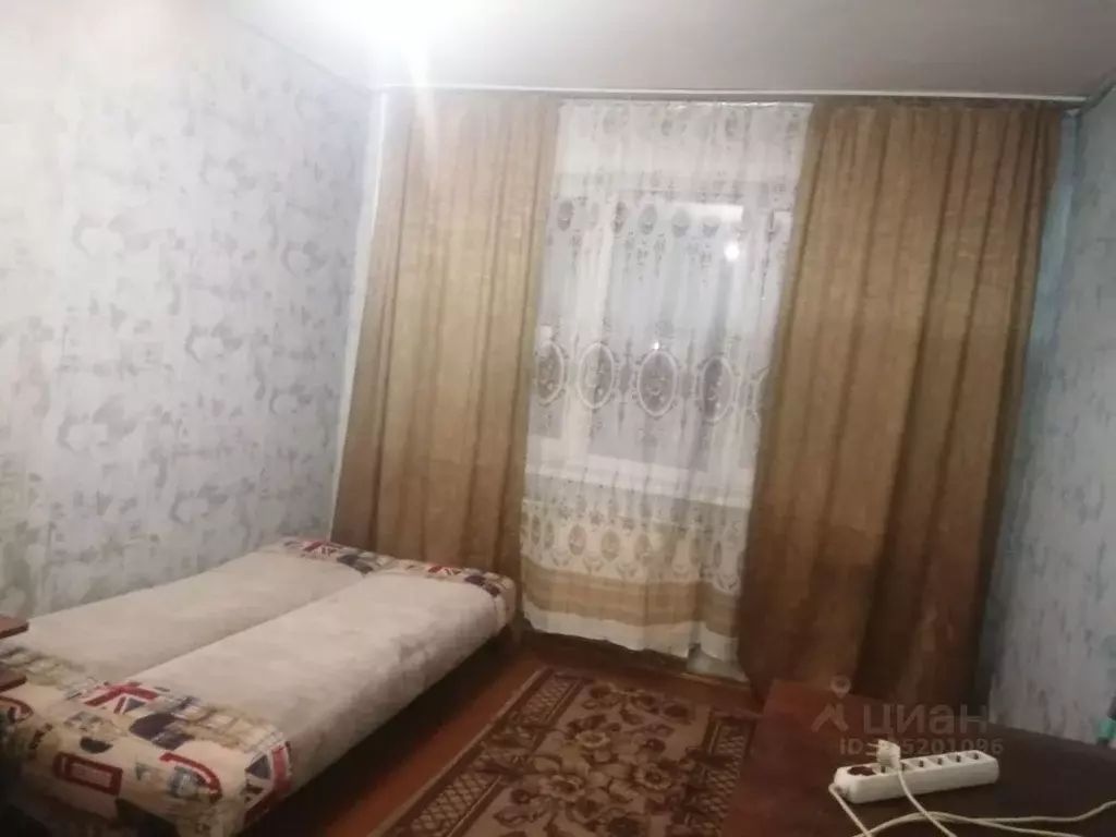 Комната Красноярский край, Красноярск Спортивная ул., 180 (13.0 м) - Фото 1