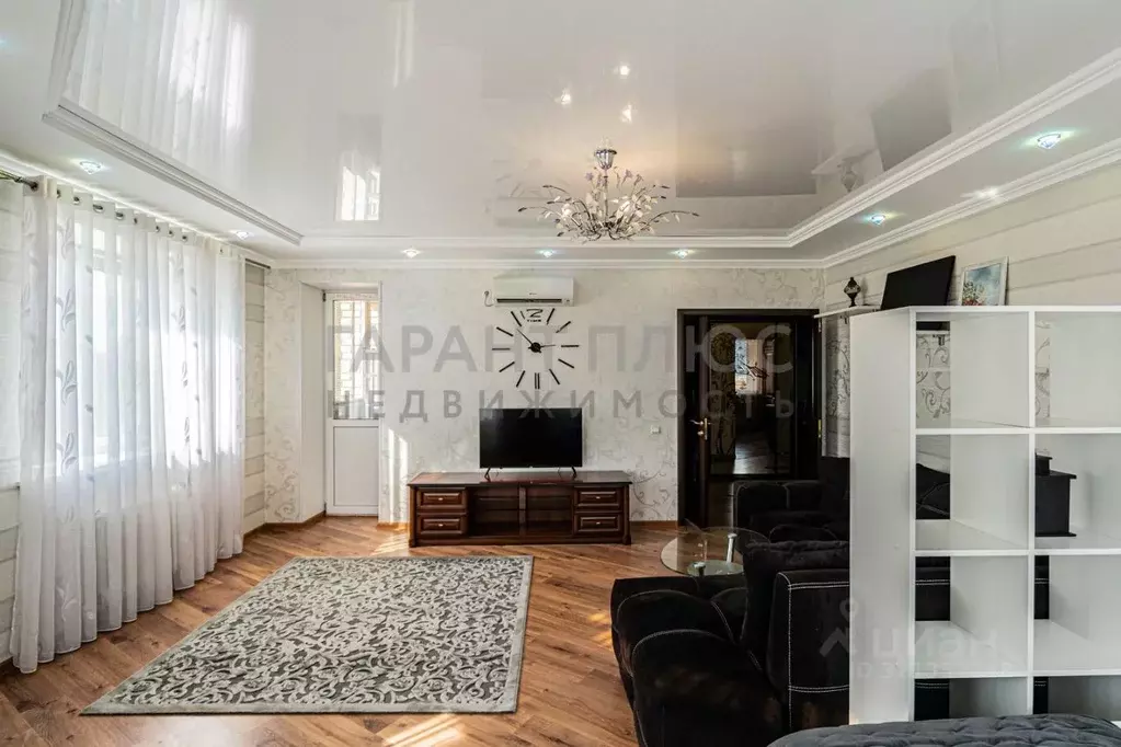 1-к кв. Липецкая область, Липецк Октябрьская ул., 32 (60.0 м) - Фото 0