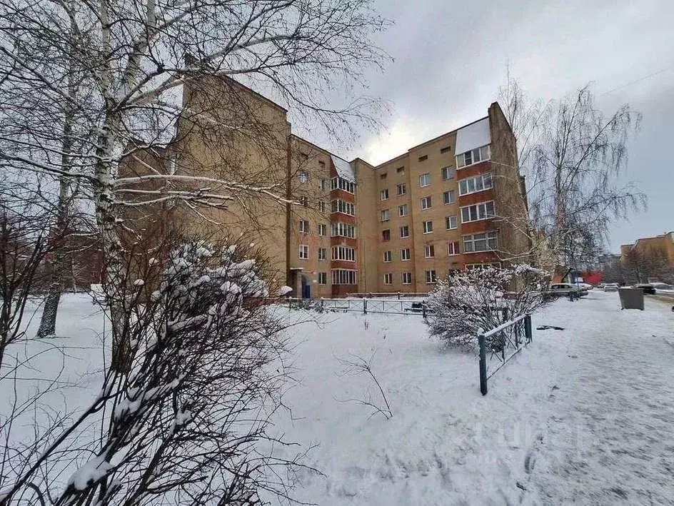 3-к кв. Белгородская область, Старый Оскол Дубрава мкр, 1 кв-л, 8 ... - Фото 0