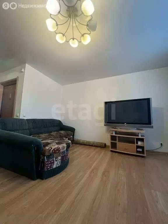 3-комнатная квартира: Усинск, улица Ленина, 19 (67.4 м) - Фото 1