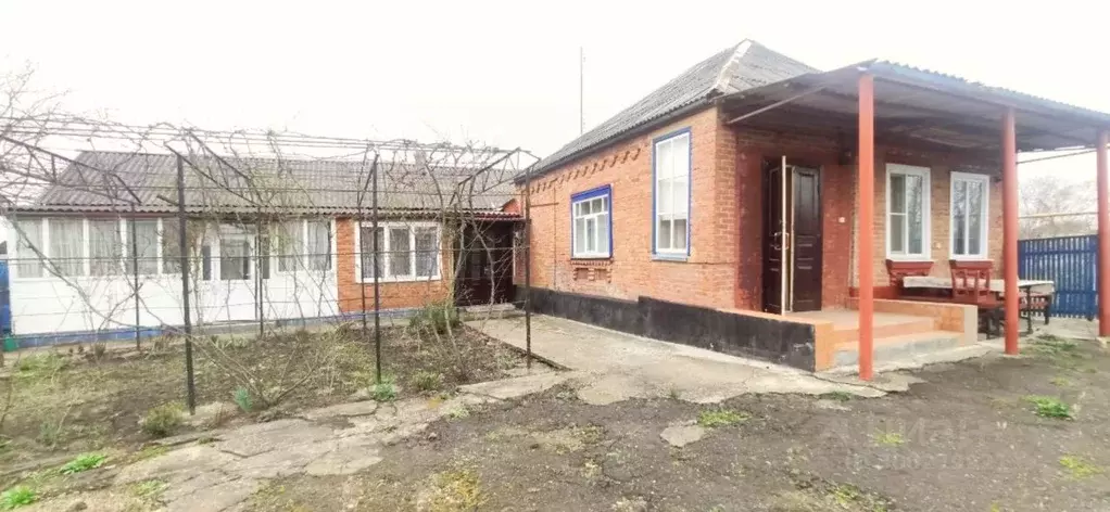 Дом в Адыгея, Адыгейск городской округ, Псекупс хут. ул. Мира, 19 (42 ... - Фото 1