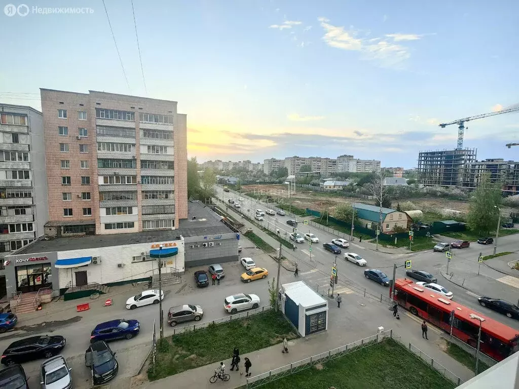 2-комнатная квартира: Казань, улица Максимова, 1 (47.7 м) - Фото 0