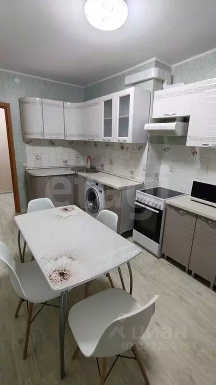 2-к кв. Тюменская область, Тюмень ул. Арктическая, 7к2 (51.2 м) - Фото 2