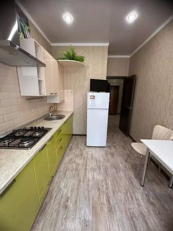 1-к кв. Краснодарский край, Геленджик Крымская ул., 19к1 (40.0 м) - Фото 1