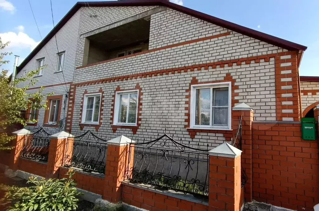 Дом 189,4 м на участке 10,5 сот. - Фото 0