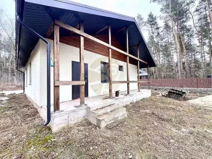 Дом в Белгородская область, Старооскольский городской округ, с. ... - Фото 1